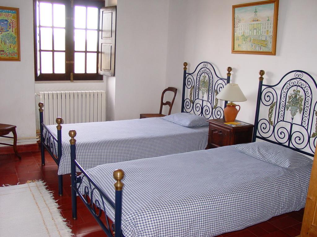 Herdade De Vale Covo - Agroturismo Mértola Habitación foto