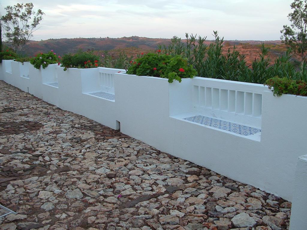 Herdade De Vale Covo - Agroturismo Mértola Exterior foto