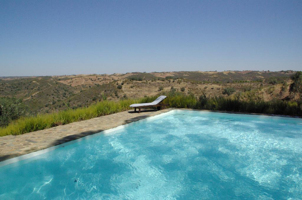 Herdade De Vale Covo - Agroturismo Mértola Exterior foto